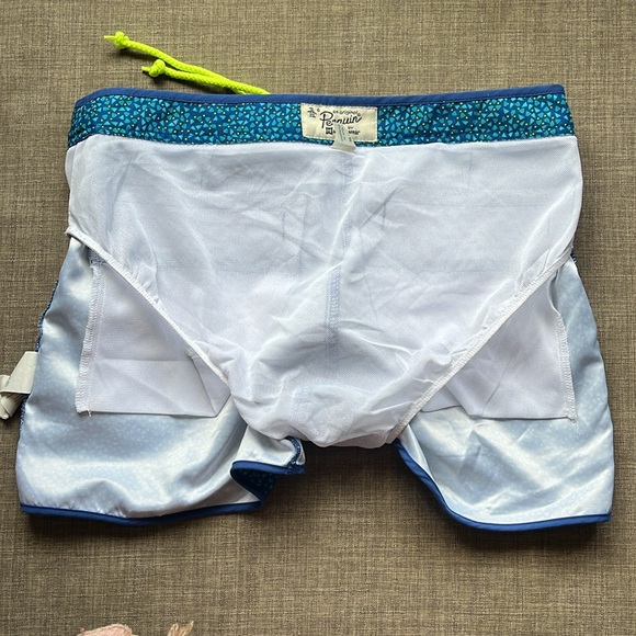 2 Pair of Original Penguin by Munsing Wear Swim Trunks Size 30 - Picture 13 of 13